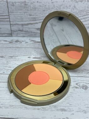 Stila One Step Correct Brightening Finishing Powder  (Deep)